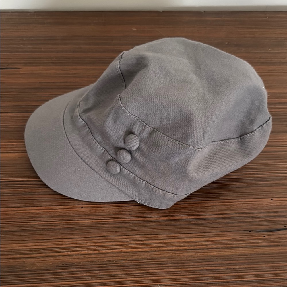 Chic Kids Gray Hat with Button Detail